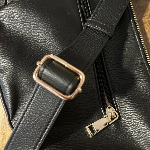 Poppy & Peonies Black Eclipse Crossbody Bag - Picture 7 of 8